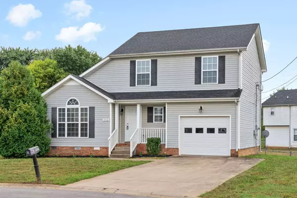 902 Fisher Ct, Clarksville, TN 37042