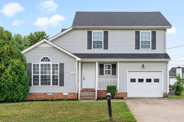 902 Fisher Ct, Clarksville, TN 37042