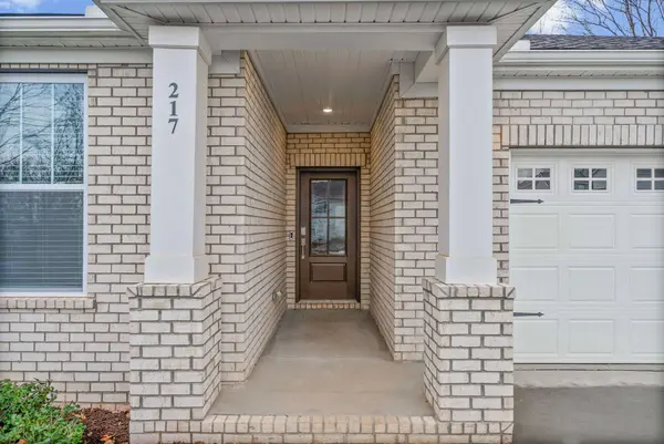 217 Viceroy Dr, Clarksville, TN 37043