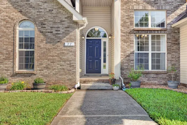 77 West Dr, Clarksville, TN 37040
