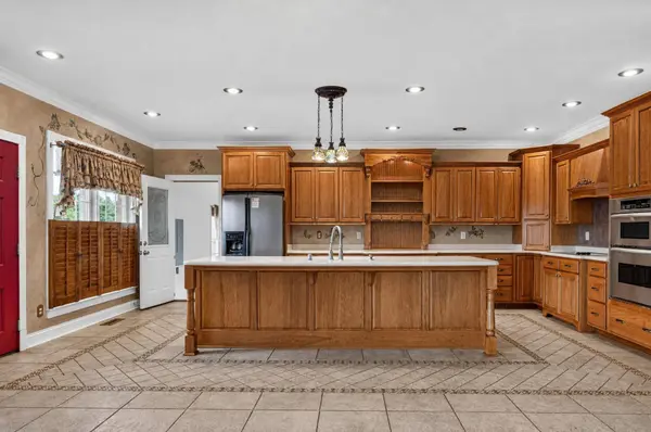 6515 Greenville Rd, Hopkinsville, KY 42240
