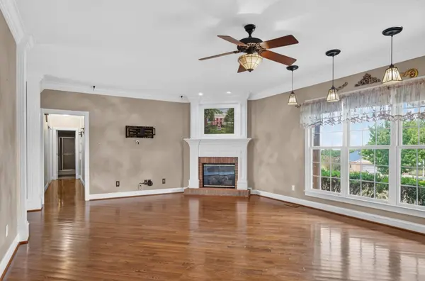 6515 Greenville Rd, Hopkinsville, KY 42240
