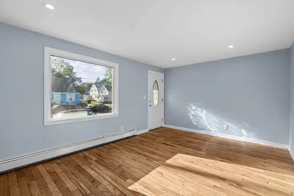 28 Crescent Ave, Brockton, MA 02302