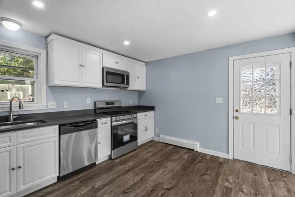 28 Crescent Ave, Brockton, MA 02302