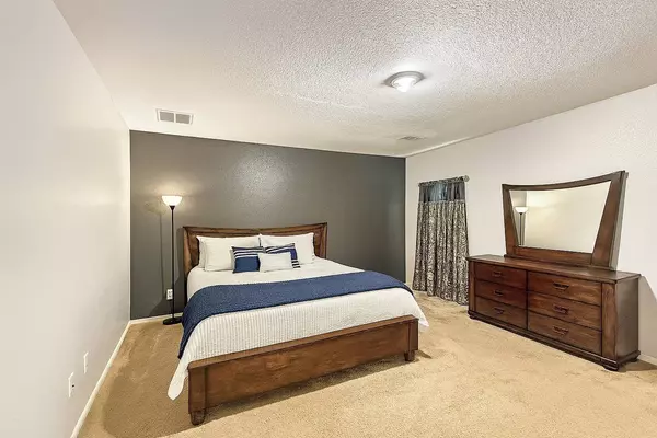 2423 Cloudy Bay DR, Fresno, TX 77545