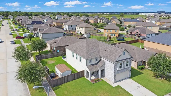 2426 Zephyr LN, Rosenberg, TX 77471