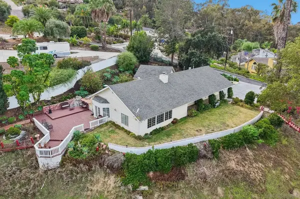1133 Emerald Heights