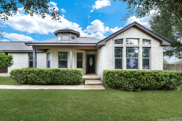 1852 County Road 6710, Lytle, TX 78052