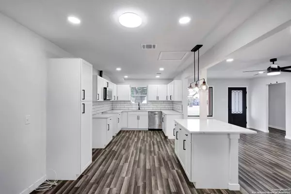 250 Lilla Jean, San Antonio, TX 78223