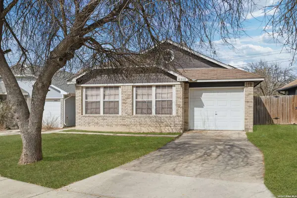 6315 Candlecrest Ct, San Antonio, TX 78244