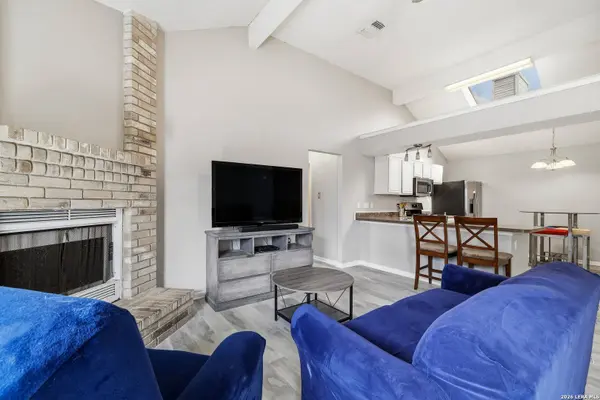 6315 Candlecrest Ct, San Antonio, TX 78244