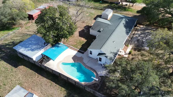 6730 E Loop 1604 S, Adkins, TX 78101