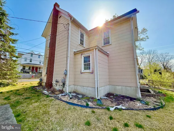 220 BERLIN RD, Clementon, NJ 08021