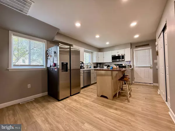 573 KESSEL AVE, Franklinville, NJ 08322