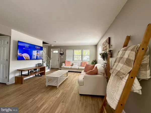 573 KESSEL AVE, Franklinville, NJ 08322