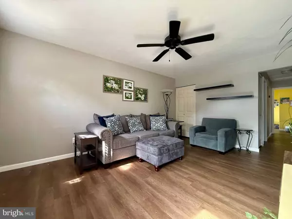 207 N ALBERTSON AVE, Magnolia, NJ 08049