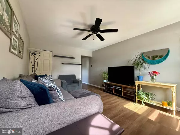 207 N ALBERTSON AVE, Magnolia, NJ 08049