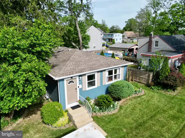 207 N ALBERTSON AVE, Magnolia, NJ 08049