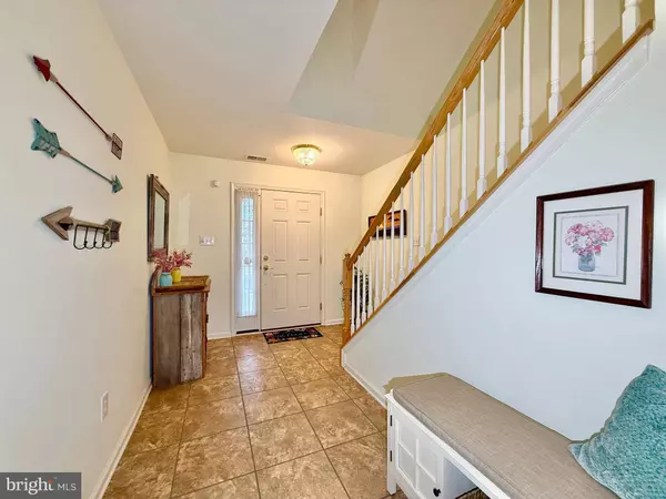 95 OAKRIDGE DR, Mount Royal, NJ 08061