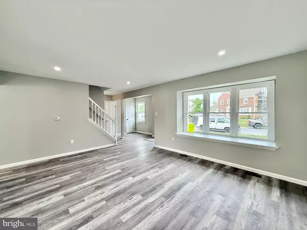 27 CHAPEL CIR, Sicklerville, NJ 08081