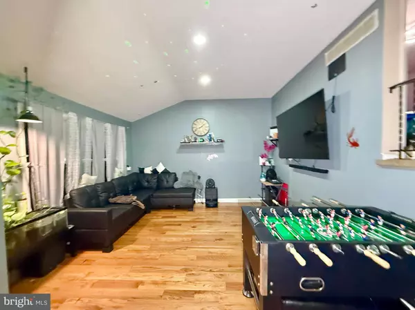 322 7TH AVE, Lindenwold, NJ 08021