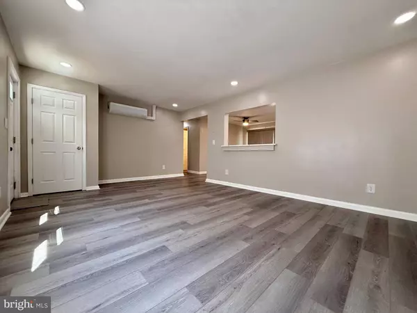 801 SIXTH RD, Newtonville, NJ 08346