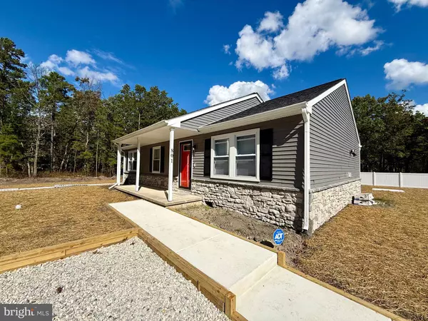 801 SIXTH RD, Newtonville, NJ 08346