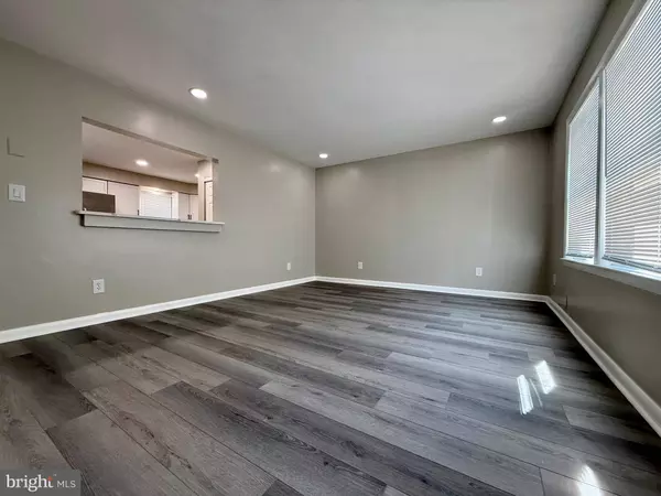 801 SIXTH RD, Newtonville, NJ 08346