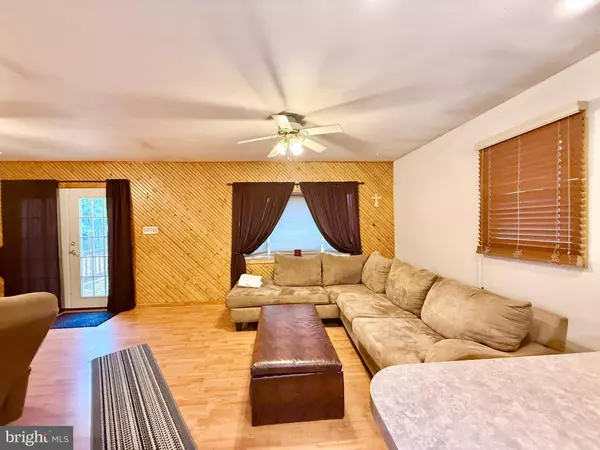 401 N ATLANTIC AVE, Stratford, NJ 08084