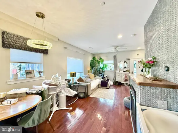 165 W THOMPSON ST, Philadelphia, PA 19122