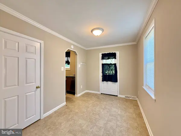 138 W LINWOOD AVE, Maple Shade, NJ 08052