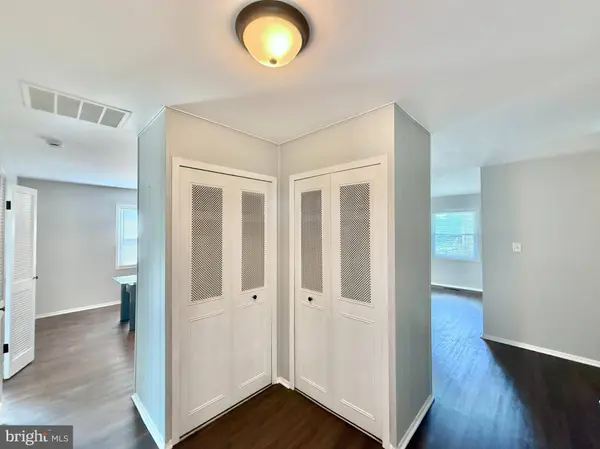 15 GARRETT LN, Willingboro, NJ 08046