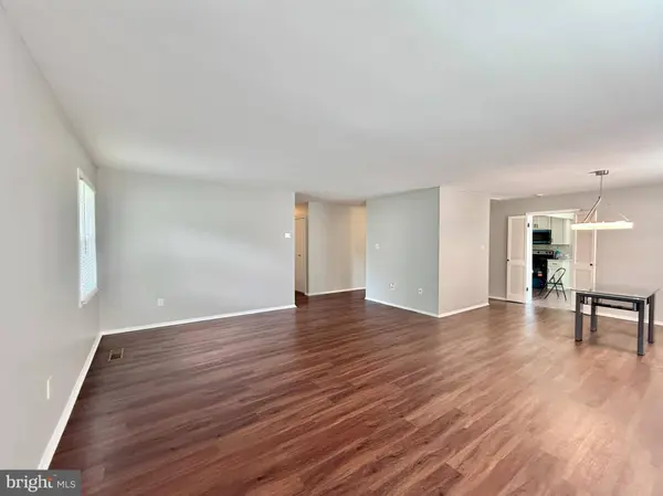 15 GARRETT LN, Willingboro, NJ 08046