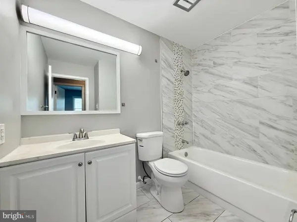 15 GARRETT LN, Willingboro, NJ 08046