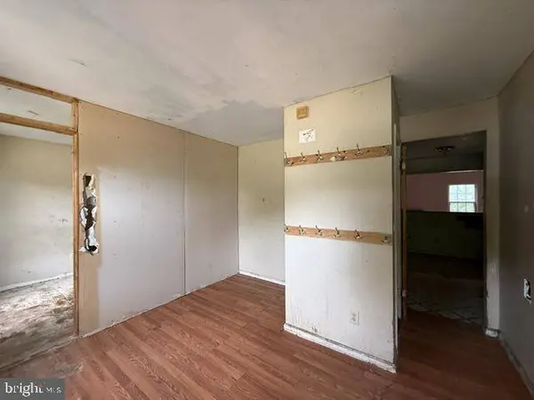 37 ASHLAND AVE, Sicklerville, NJ 08081