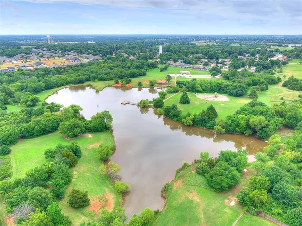 1401 Baycharter ST, Norman, OK 73071