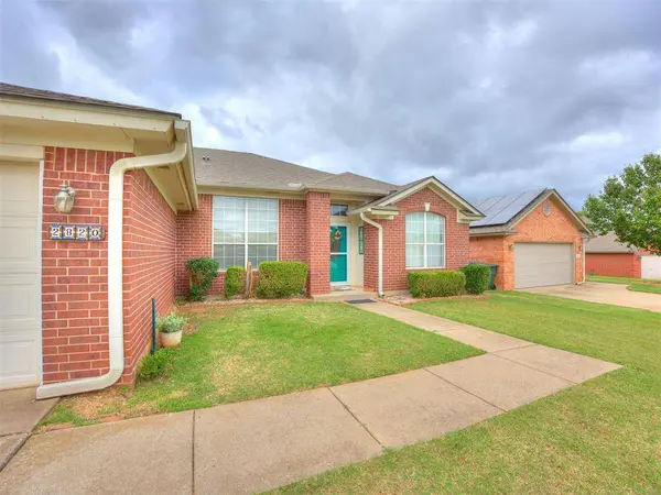 2820 Weymouth CT, Norman, OK 73071