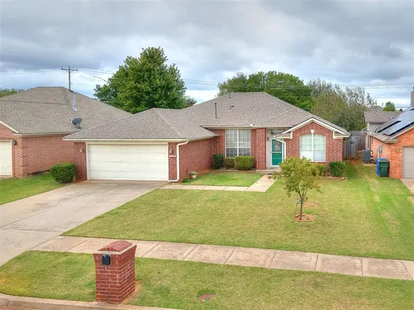 2820 Weymouth CT, Norman, OK 73071