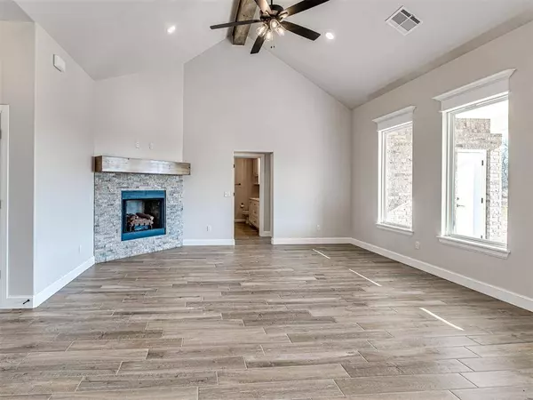 3390 Prairie View TRL, Noble, OK 73068