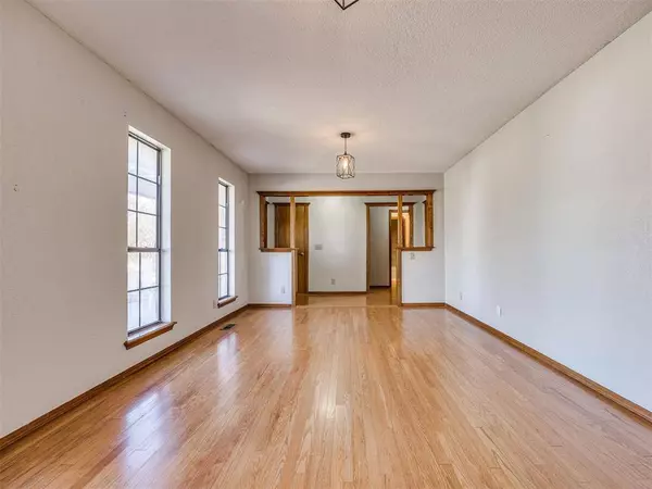 7230 NW 115th ST, Oklahoma City, OK 73162