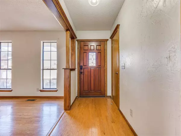 7230 NW 115th ST, Oklahoma City, OK 73162