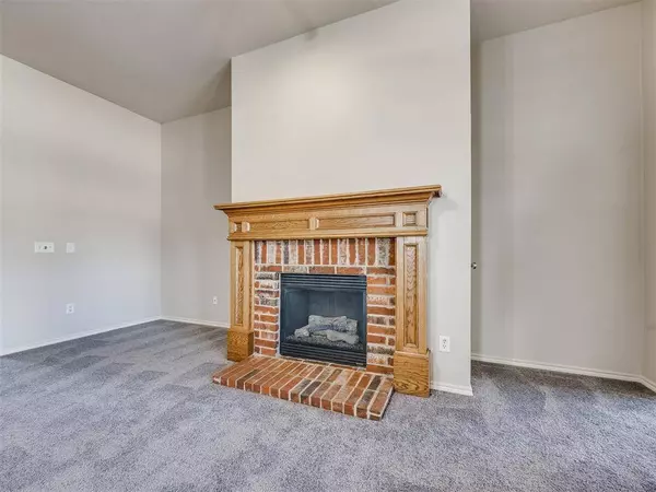 312 Lone Oak DR, Norman, OK 73071