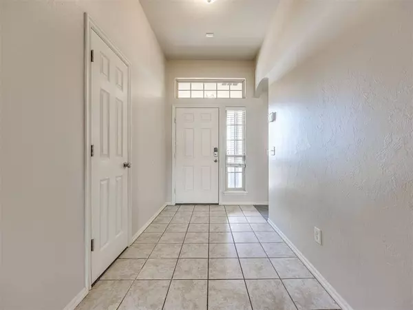 312 Lone Oak DR, Norman, OK 73071