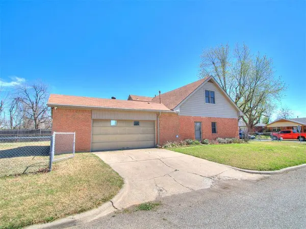5737 NW 47th ST, Warr Acres, OK 73122