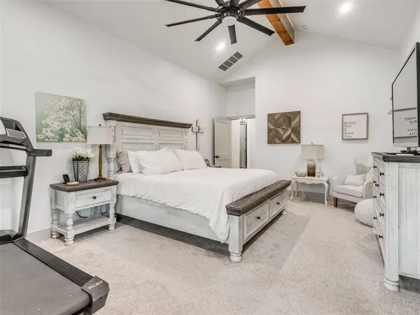 53 N Oaks RD, Harrah, OK 73045