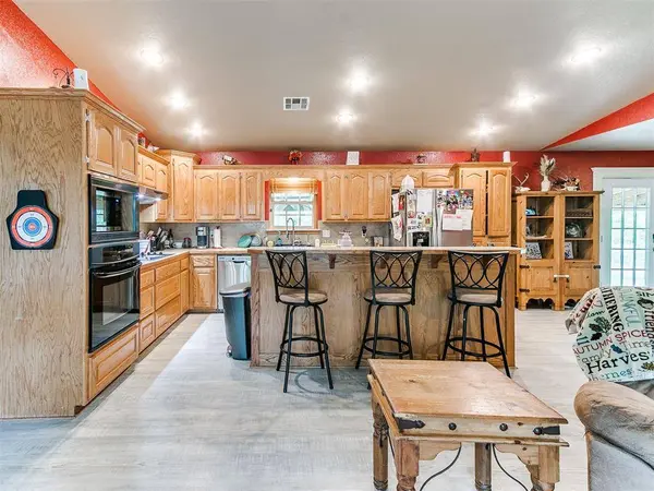12517 Jerrad LN, Mcloud, OK 74851