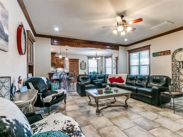 507 Arrowhead DR, Tuttle, OK 73089