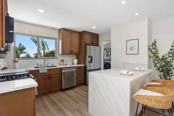 1385 Temple Heights DR, Oceanside, CA 92056