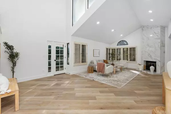 2533 Holly Valley DR, Vista, CA 92084