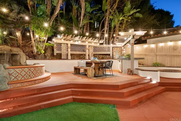 3015 Corte Tilo, Carlsbad, CA 92009